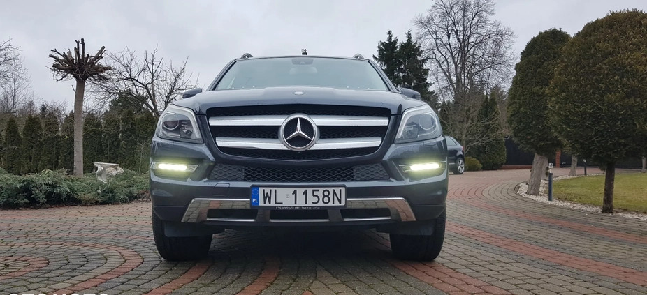 Mercedes-Benz GL cena 123000 przebieg: 154000, rok produkcji 2014 z Warszawa małe 232